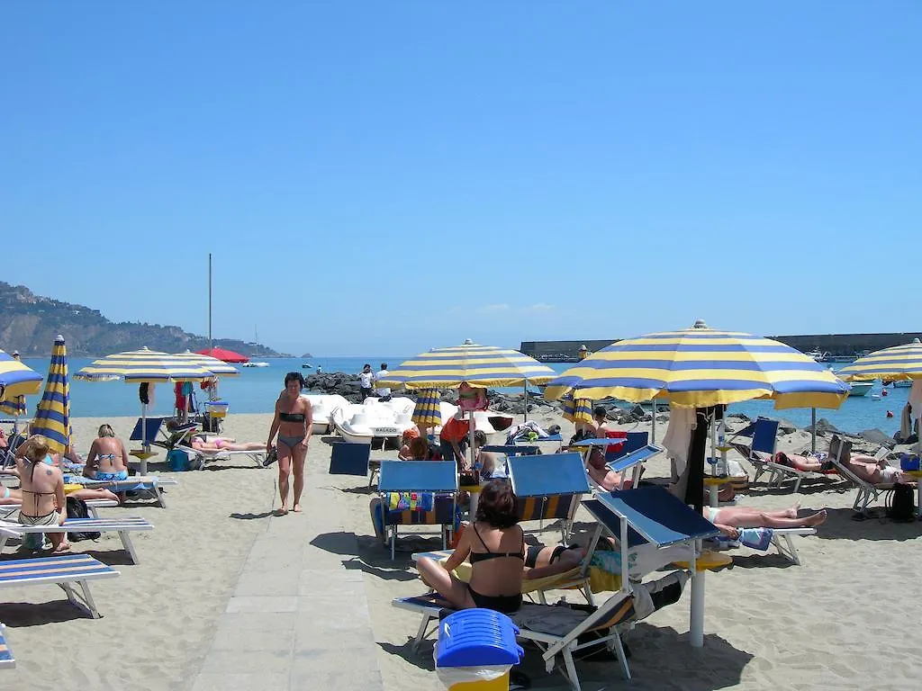 Hotel Sabbie D'Oro Giardini Naxos